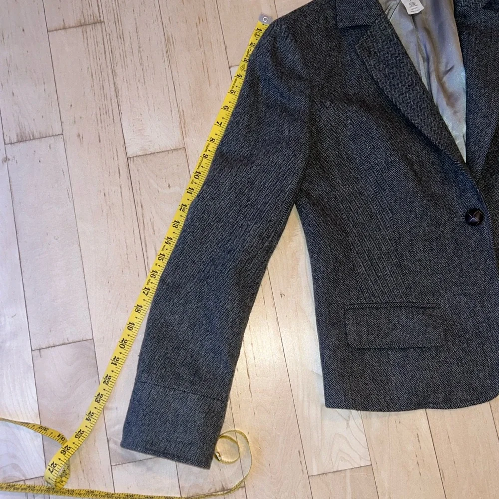 J. Crew Women's Schoolboy Wool Blend Gray Herringbone Blazer Size 6 Style 17398